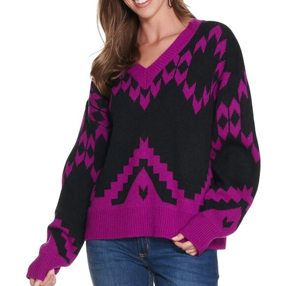 Wrangler Tops - 2911 Wrangler Retro Purple and Black, V-neck Sweater Women's Large, loose fit
